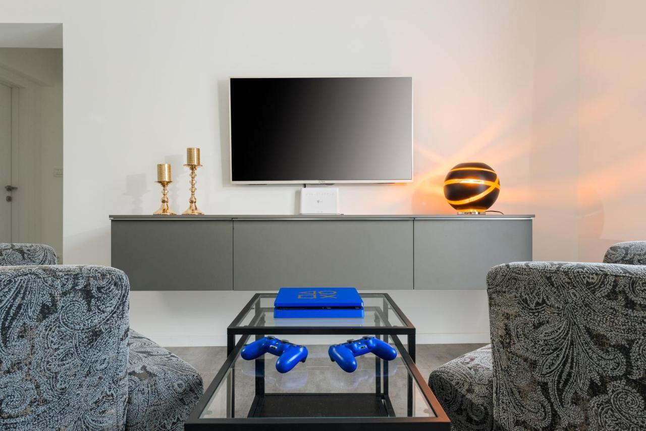 Villa Roko- The Spacious Luxury Τρογκίρ Εξωτερικό φωτογραφία
