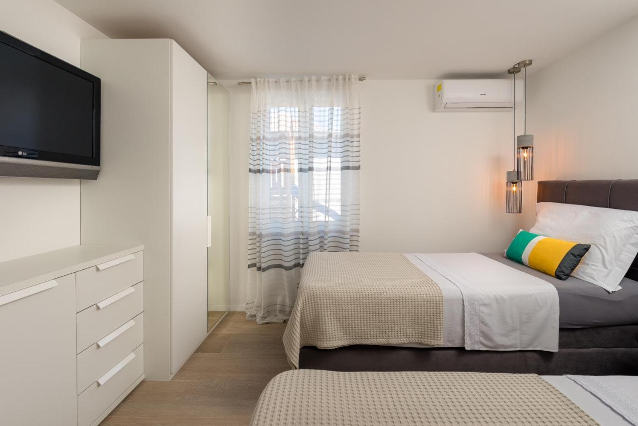 Villa Roko- The Spacious Luxury Τρογκίρ Εξωτερικό φωτογραφία