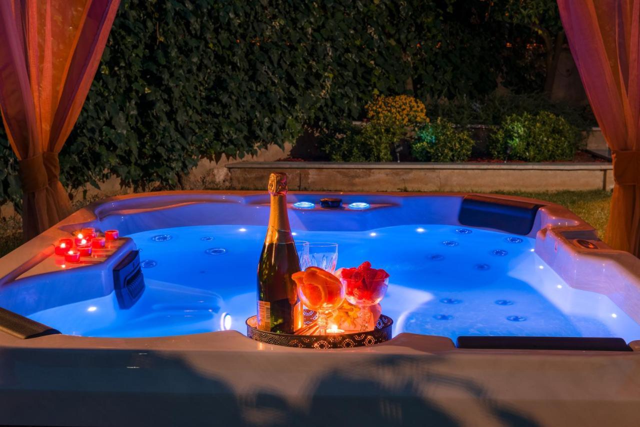 Villa Roko- The Spacious Luxury Τρογκίρ Εξωτερικό φωτογραφία